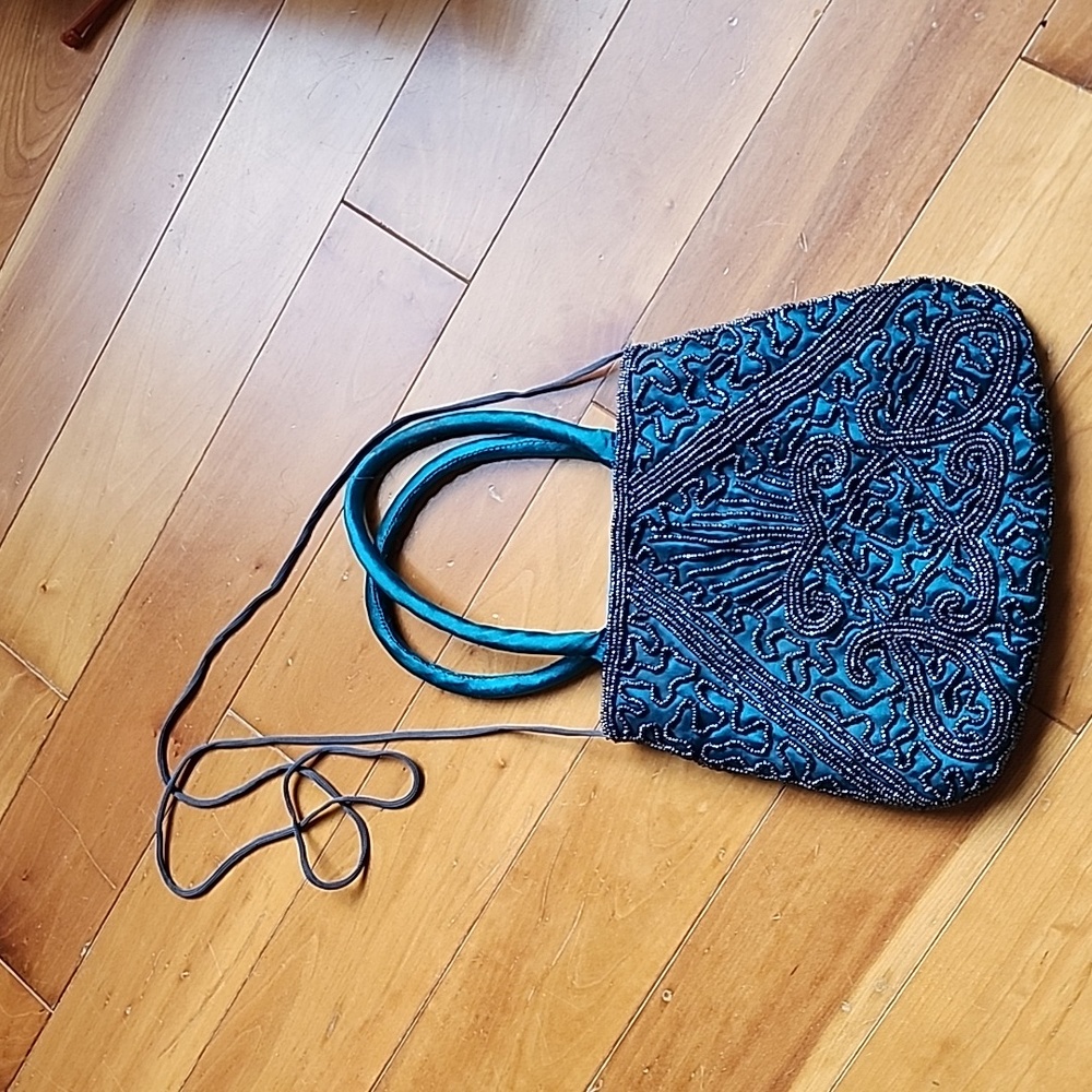 Small teal beaded purse